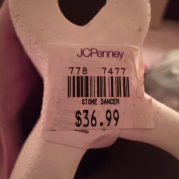 JC Penny stone dancer statue - Picture 4 of 4